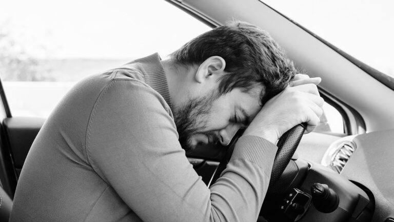 a young driver of a car sleeps at the wheel hands 2024 10 20 12 06 24 utc in category Car Accident